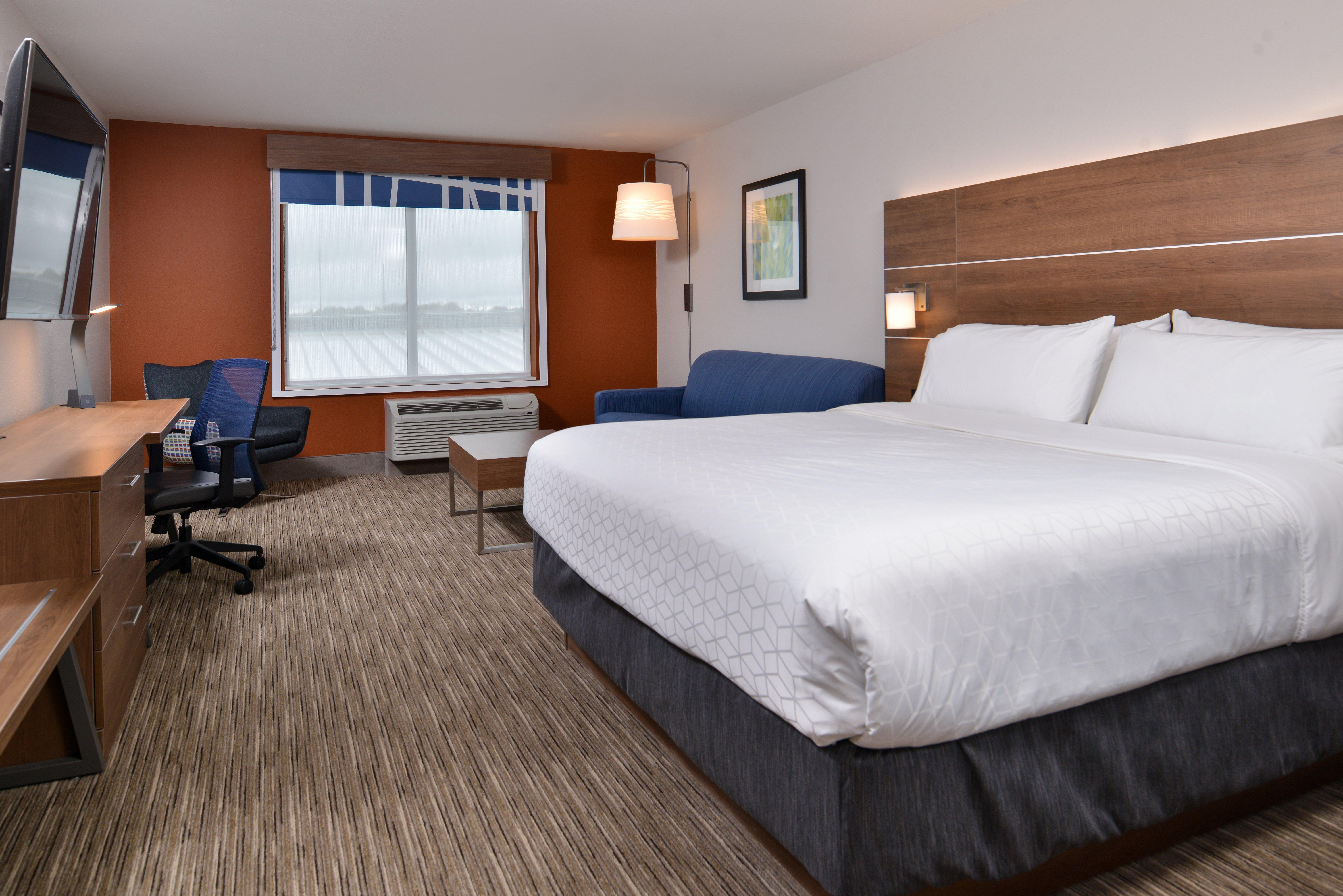Holiday Inn Express & Suites - Marshalltown By Ihg Bagian luar foto