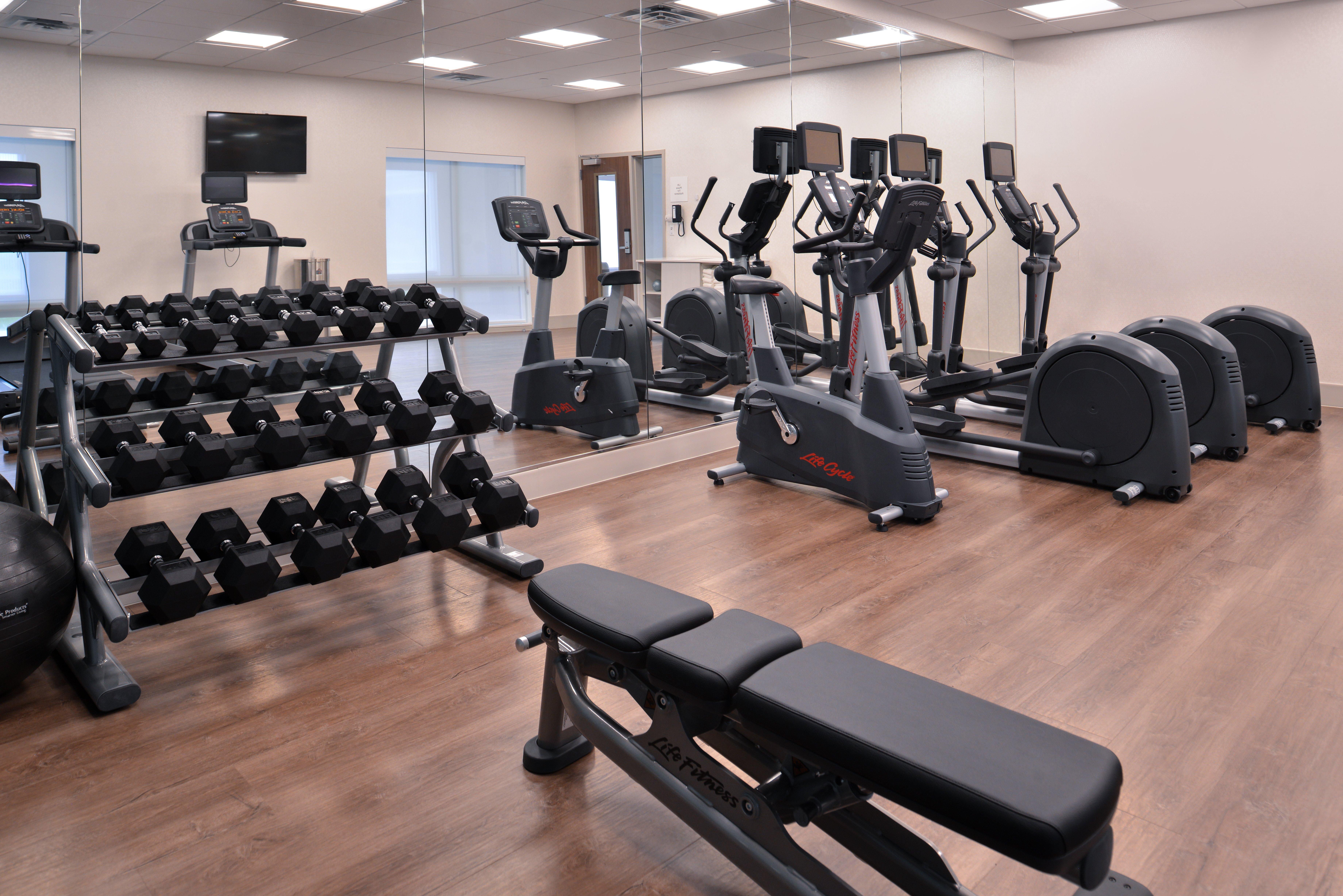 Holiday Inn Express & Suites - Marshalltown By Ihg Bagian luar foto