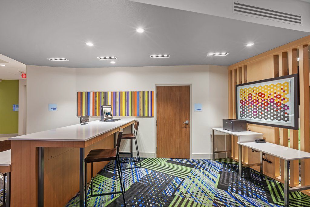 Holiday Inn Express & Suites - Marshalltown By Ihg Bagian luar foto